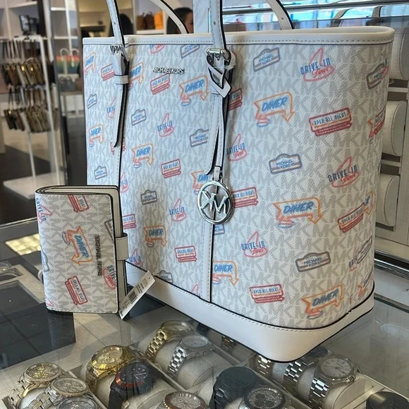 MICHAEL KORS JST Lg Printed Logo Tote Bag & MK JST Md Prntd Logo Bi-Fold Wallet - Picture 3 of 16